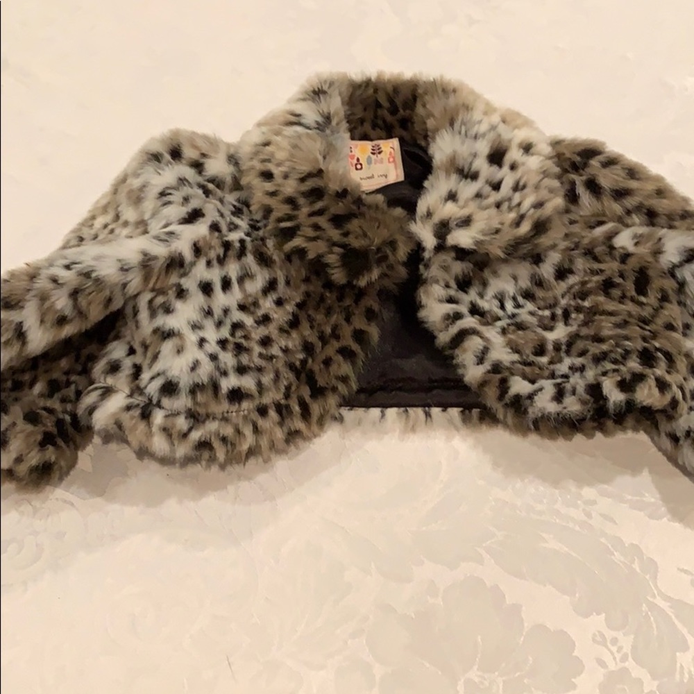 Adorable faux fur shrug